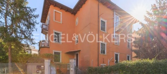 5 rooms Apartment in Venice, Italy No. 127237 3