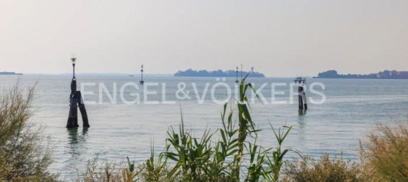 5 rooms Apartment in Venice, Italy No. 127237 19