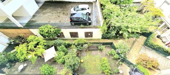 2 bedrooms Apartment in Paris, France No. 314847 2