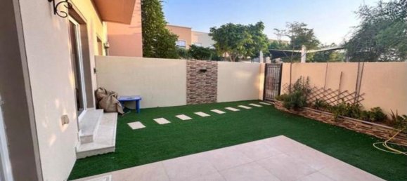 Villa T3 em Dubai Land, UAE N.º 111195 9