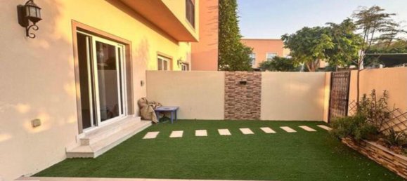 Villa T3 em Dubai Land, UAE N.º 111195 11