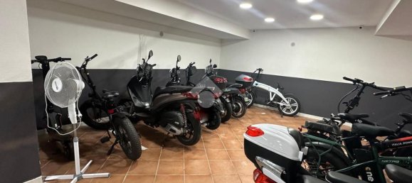 Гараж 100м² в Неаполь, Италия № 333362 14