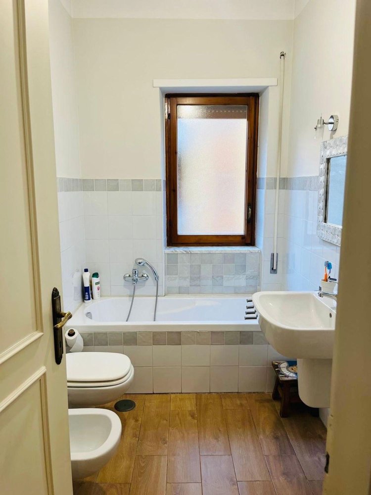 Apartamento de 5 habitaciónes en Cassino, Italy No. 274071