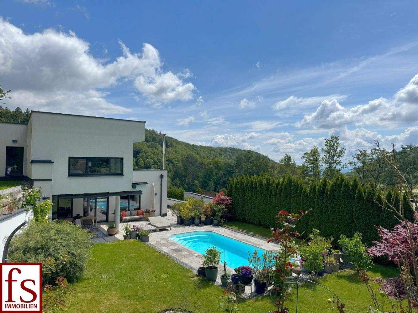 Дом с 5 комнатами в Лихтенберг, Австрия № 204435