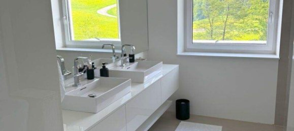 Дом с 5 комнатами в Лихтенберг, Австрия № 204435 2