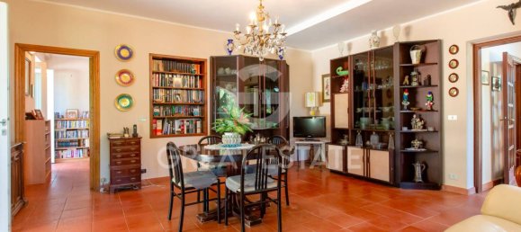 4 bedrooms House in Ficulle, Italy No. 110555 15