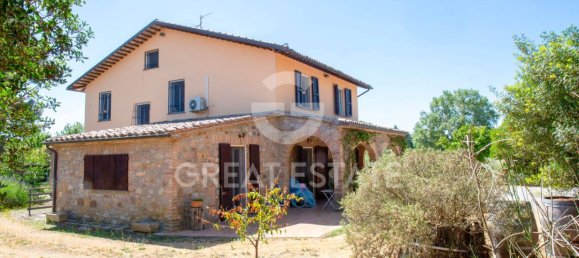 4 bedrooms House in Ficulle, Italy No. 110555 6