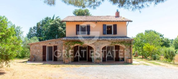 4 bedrooms House in Ficulle, Italy No. 110555 7