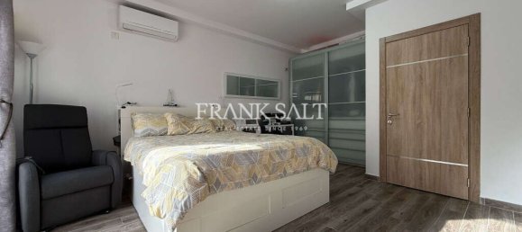 2 Schlafzimmer Penthouse in Sliema, Malta, Nr. 2859 4