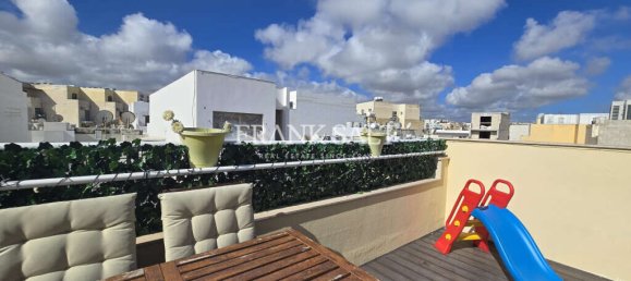 2 Schlafzimmer Penthouse in Sliema, Malta, Nr. 2859 11