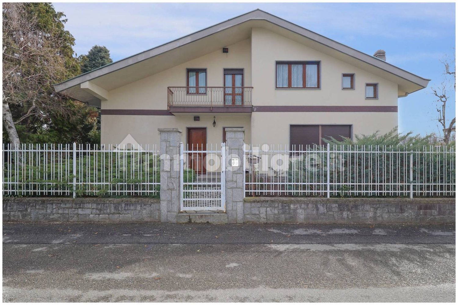 5 bedrooms Villa in Alpignano, Italy No. 370639