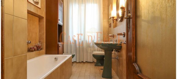 5 bedrooms Villa in Alpignano, Italy No. 370639 11