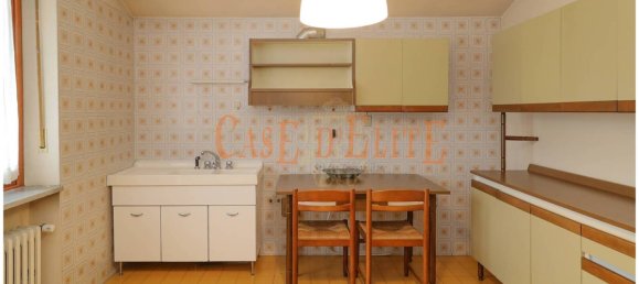 5 bedrooms Villa in Alpignano, Italy No. 370639 17