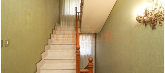 5 bedrooms Villa in Alpignano, Italy No. 370639 12