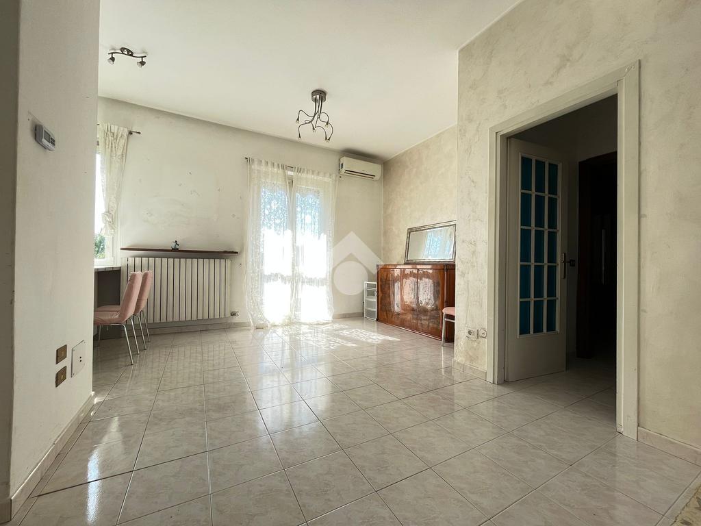 3 غرف نوم شقة في Treviglio, Italy رقم 263352