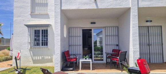 Apartamento de 3 dormitorios en La Duquesa, Spain No. 47238 3