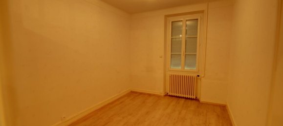 Casa de 3 dormitorios en Saran, France No. 54324 9