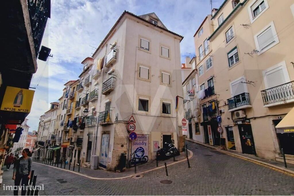 9 bedrooms Building in Lisbon, Portugal No. 277814
