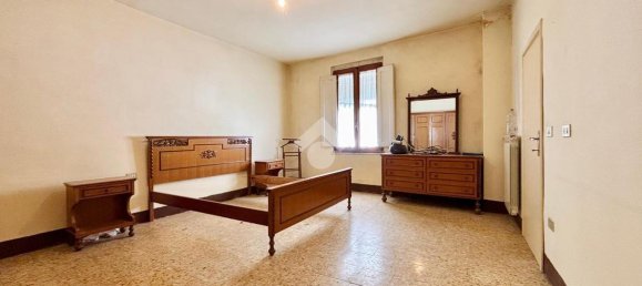 Casa de 2 divisões em Prato, Italy N.º 78734 4