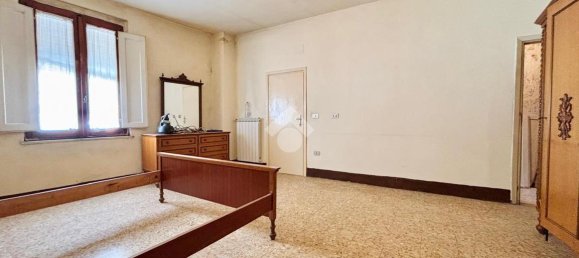 Casa de 2 divisões em Prato, Italy N.º 78734 11