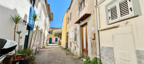 Casa de 2 divisões em Prato, Italy N.º 78734 7