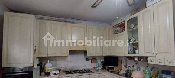 4 rooms Apartment in Rome, Italy No. 306132 3