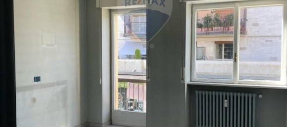 4 rooms Apartment in Luino, Italy No. 235453 8