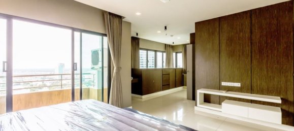 2 bedrooms Condo in Bangkok, Thailand No. 7485 18