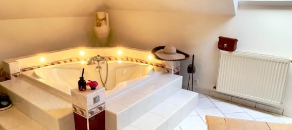 4 bedrooms House in Mayenne, France No. 341880 10