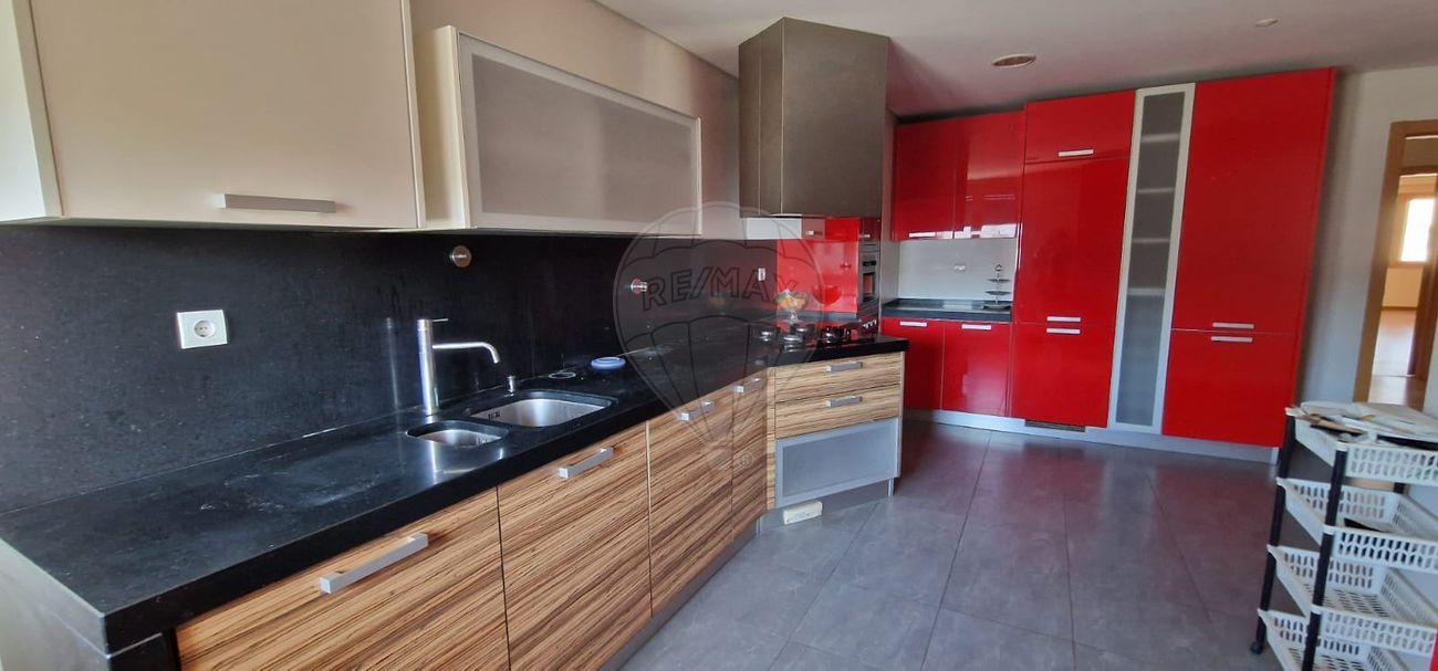 5 chambres Appartement à Loures, Portugal No. 62043