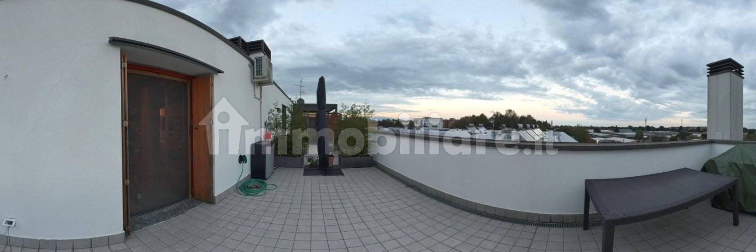 2 bedrooms Penthouse in Concorezzo, Italy No. 372175