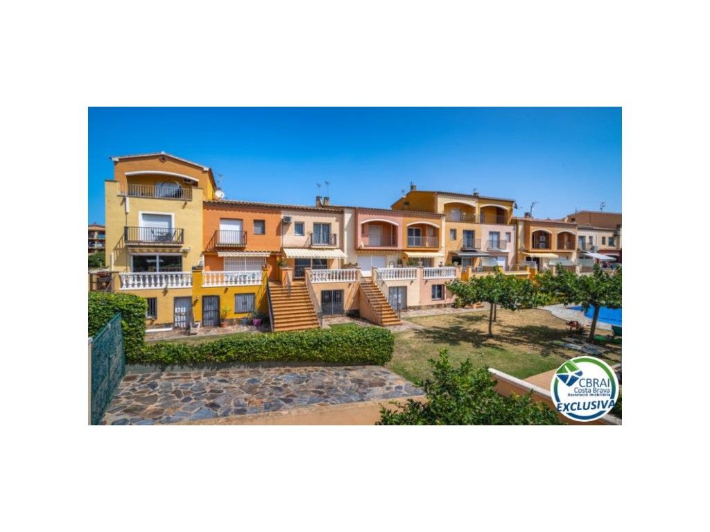 3 bedrooms House in Empuriabrava, Spain No. 196272