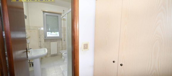 3 bedrooms Apartment in Ascoli Piceno, Italy No. 25488 10