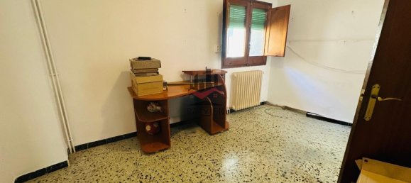 Дом с 6 спальнями в Пералада, Испания № 140794 16