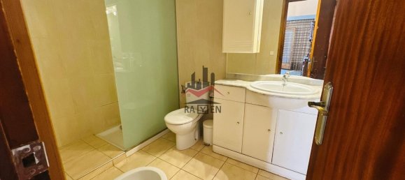 Дом с 6 спальнями в Пералада, Испания № 140794 17