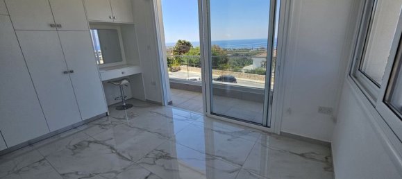 3 bedrooms Villa in Paphos, Cyprus No. 9373 21