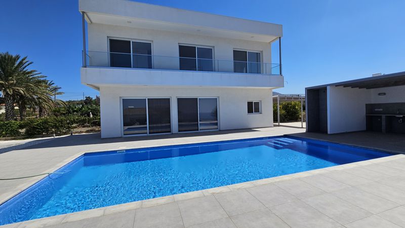 3 bedrooms Villa in Paphos, Cyprus No. 9373