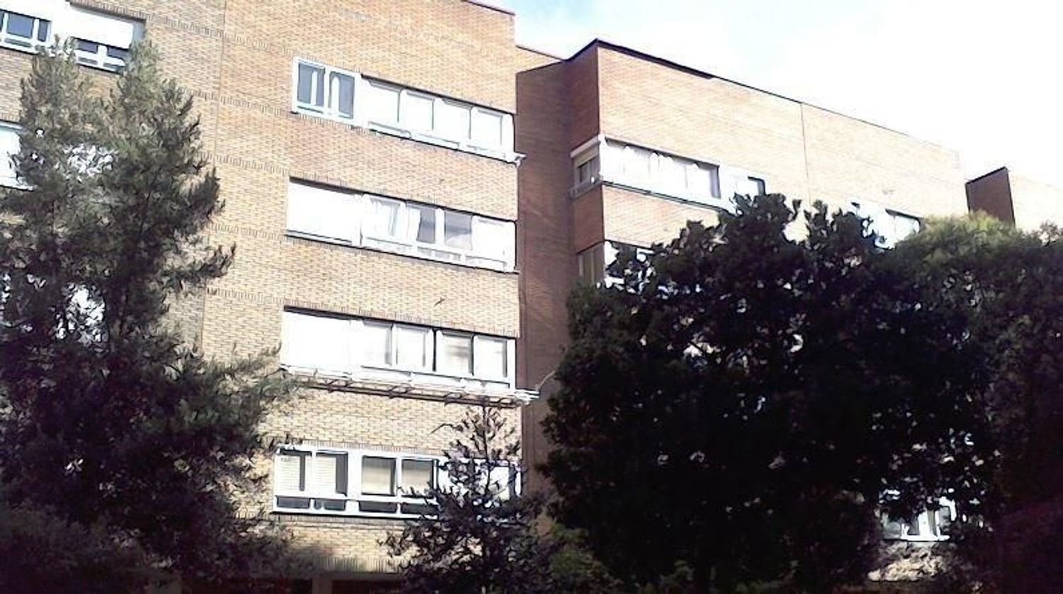 Квартира с 3 спальнями в Леон, Испания № 28910