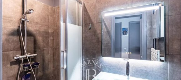 2 bedrooms Apartment in Neuilly-sur-Seine, France No. 347914 12