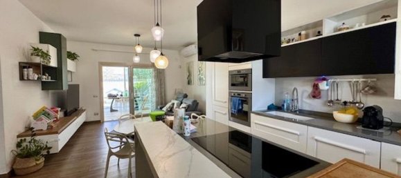 3 rooms House in Rome, Italy No. 279995 7