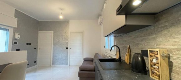 Apartamento de 4 habitaciónes en Lodi, Italy No. 28810 10