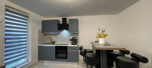 Apartamento de 4 habitaciónes en Lodi, Italy No. 28810 28