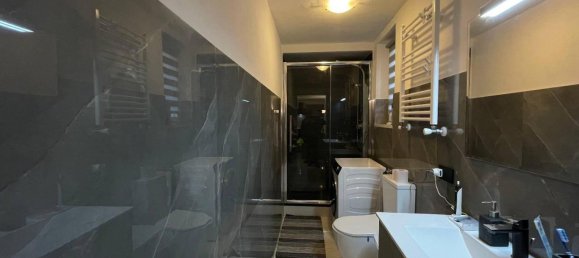 Apartamento de 4 habitaciónes en Lodi, Italy No. 28810 2
