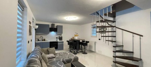 Apartamento de 4 habitaciónes en Lodi, Italy No. 28810 27