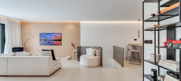 4 bedrooms Duplex in Marbella, Spain No. 128953 26