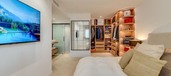 4 bedrooms Duplex in Marbella, Spain No. 128953 6