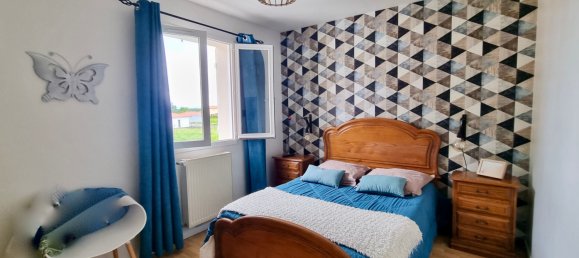 4 chambres Bâtiment à Malintrat, France No. 194670 6