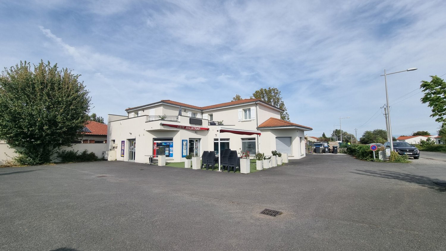 4 chambres Bâtiment à Malintrat, France No. 194670