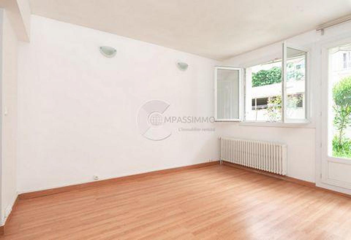 Studio in the Condo in Toulouse, France No. 37166