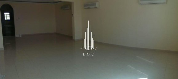 5 bedrooms Villa in Shakhbout City, UAE No. 45313 4